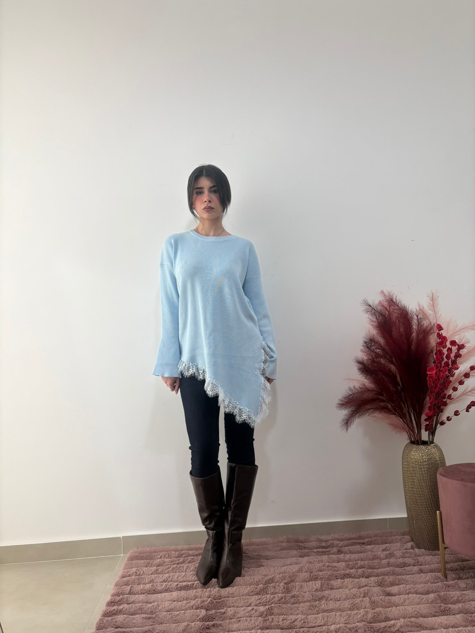 MAGLIA IN FILO CON  PIZZO  – PETALI DI PIZZO