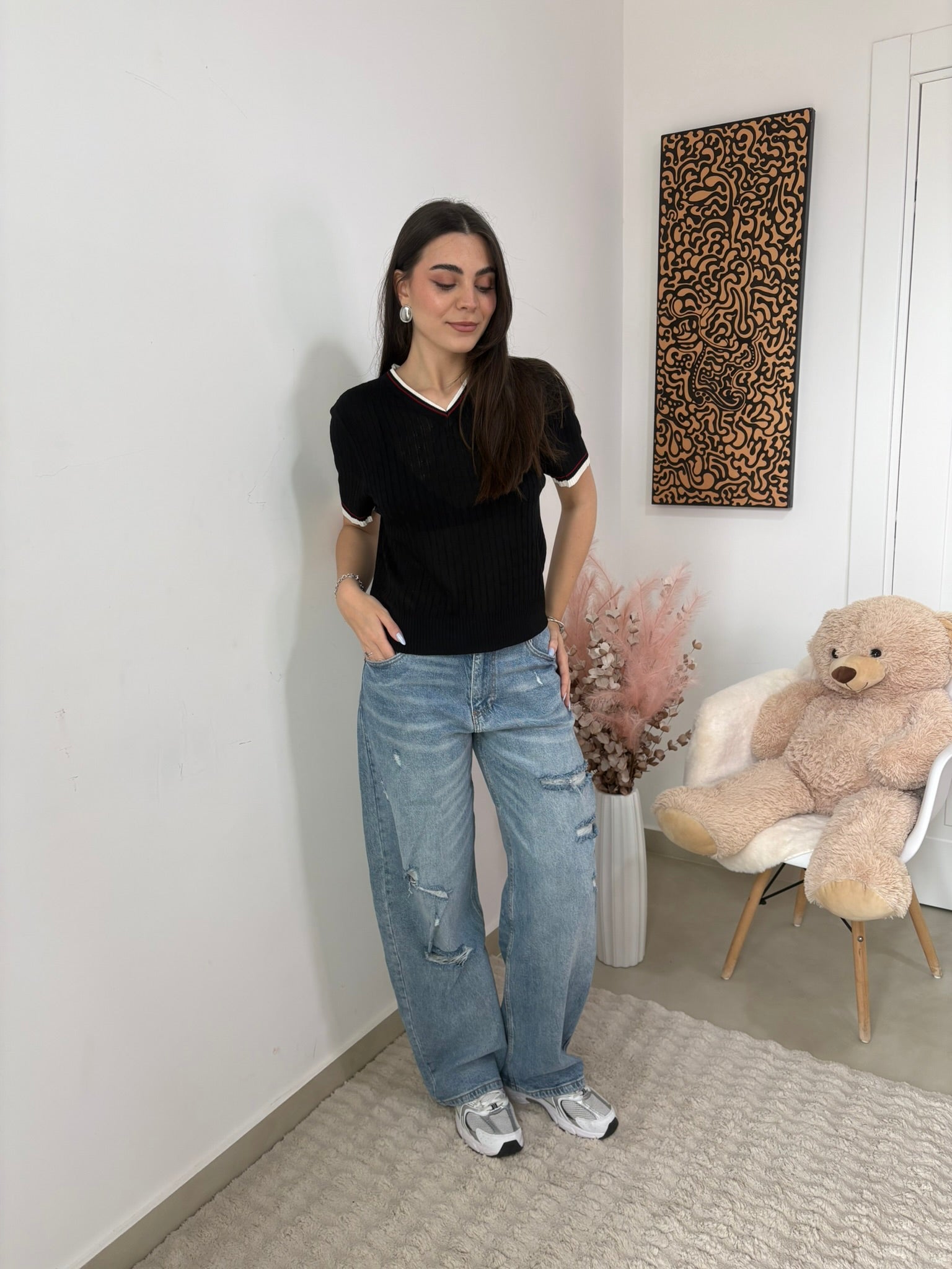 T-SHIRT IN FILO CON SCOLLO A V - " MINIMAL"