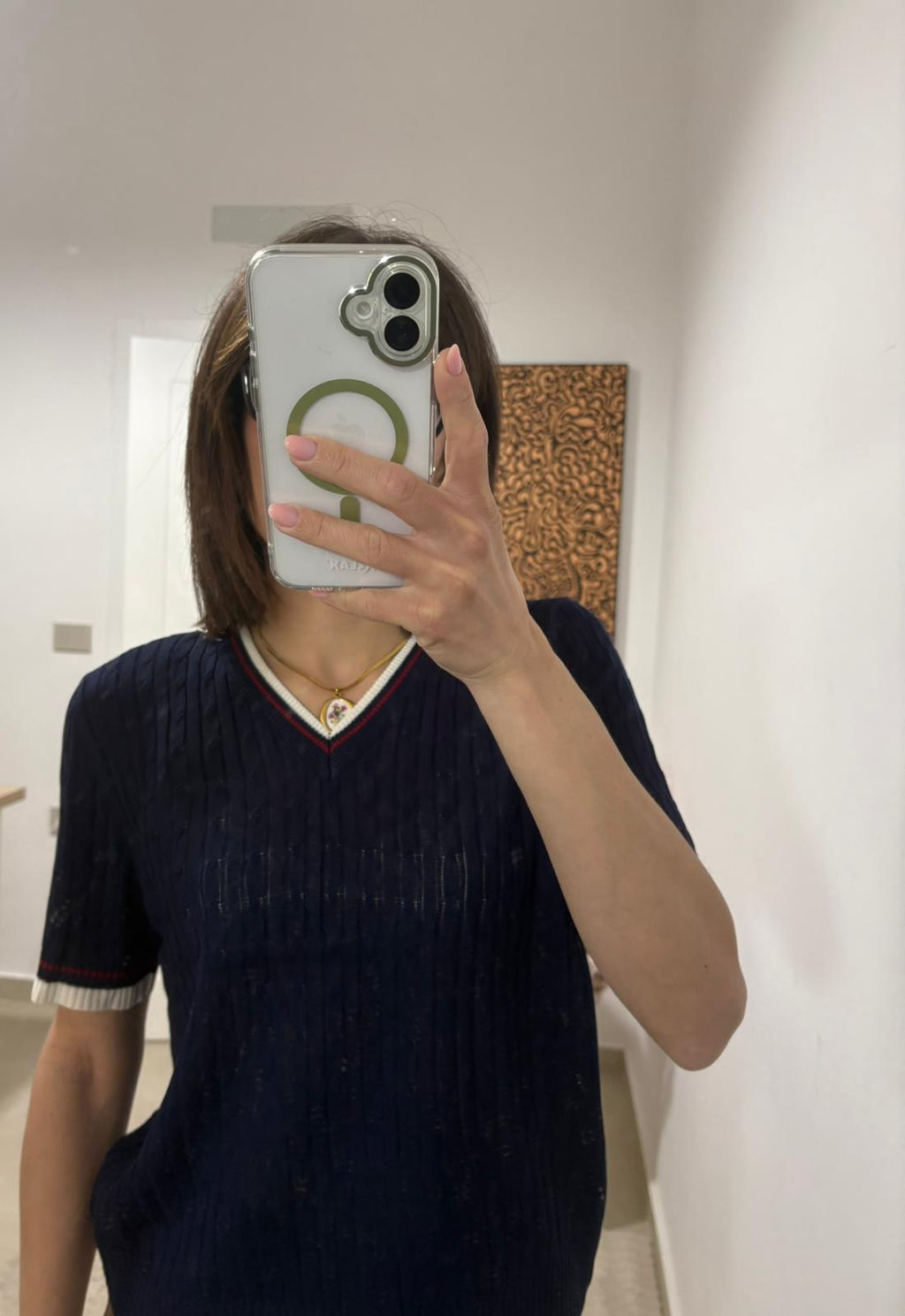 T-SHIRT IN FILO CON SCOLLO A V - " MINIMAL"